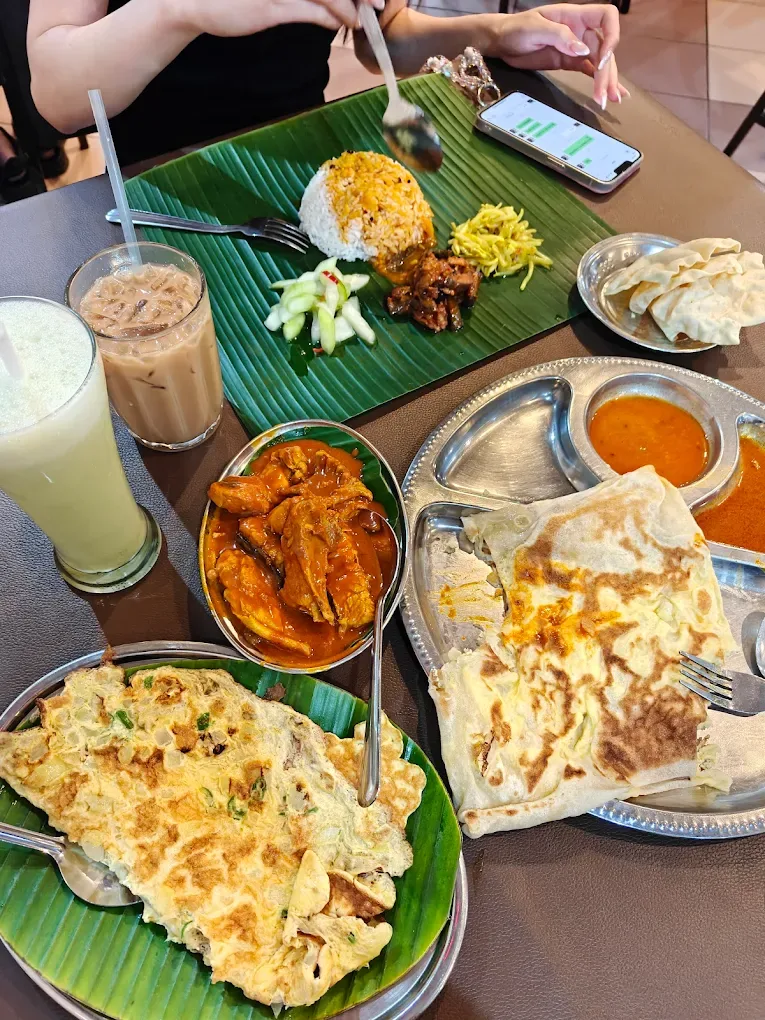 Jothy's Fish Head Curry Banana Leaf Restaurant — 3 / 4