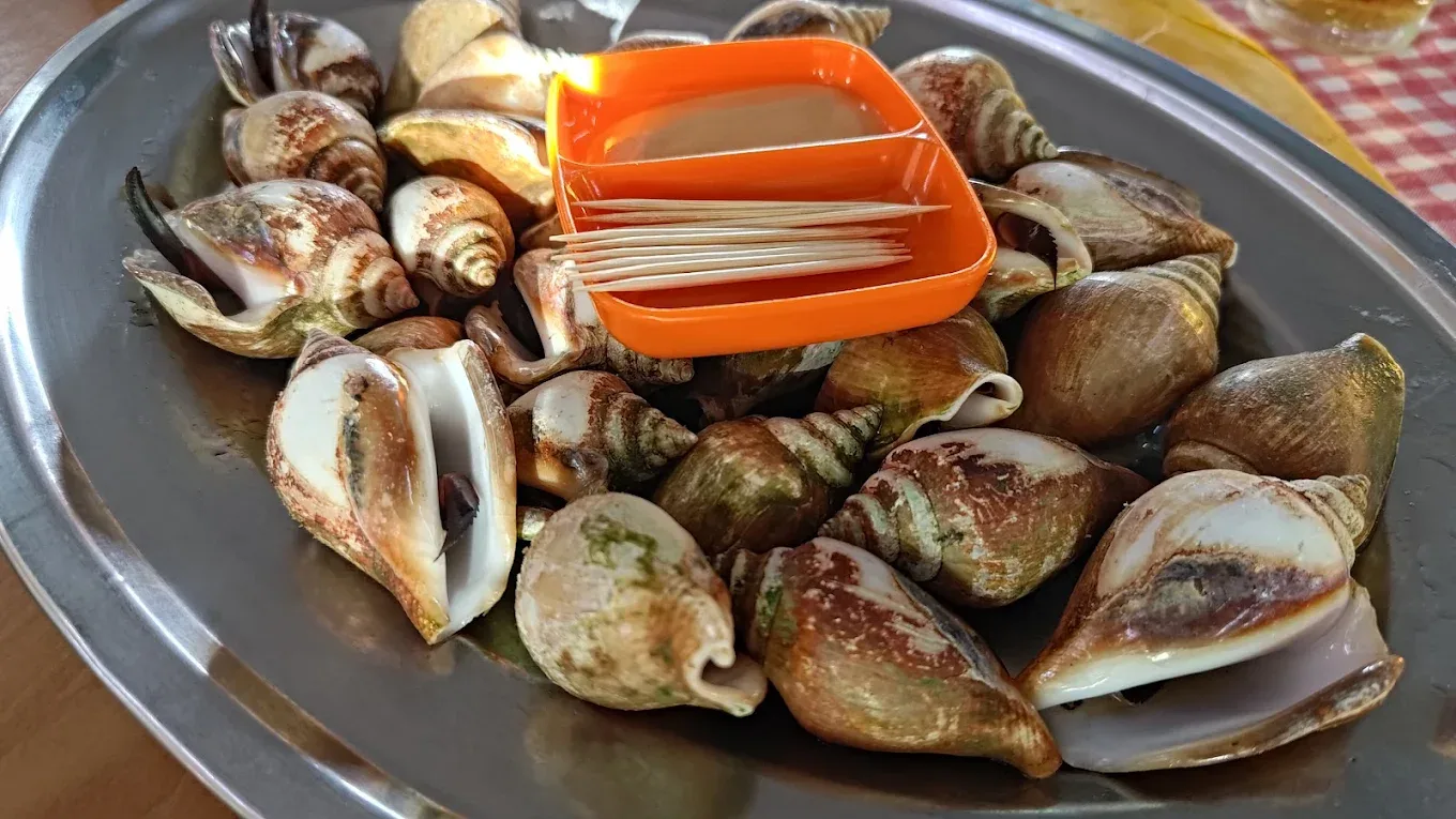 敬文茶餐室 — 2 / 7